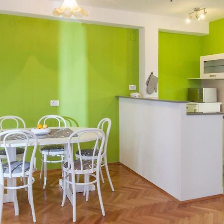 Vega Apartments ポドゥゴラ エクステリア 写真