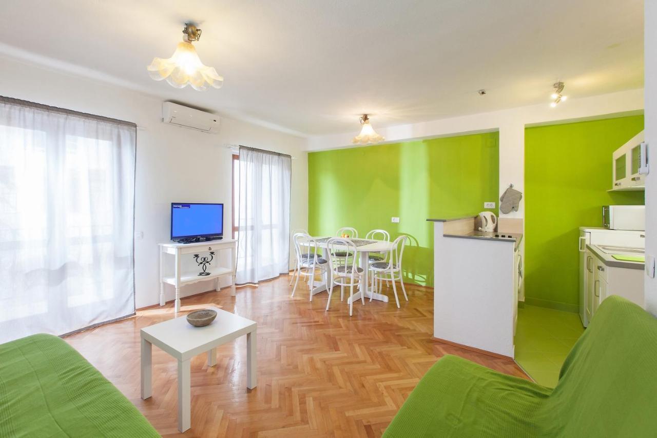 Vega Apartments ポドゥゴラ エクステリア 写真